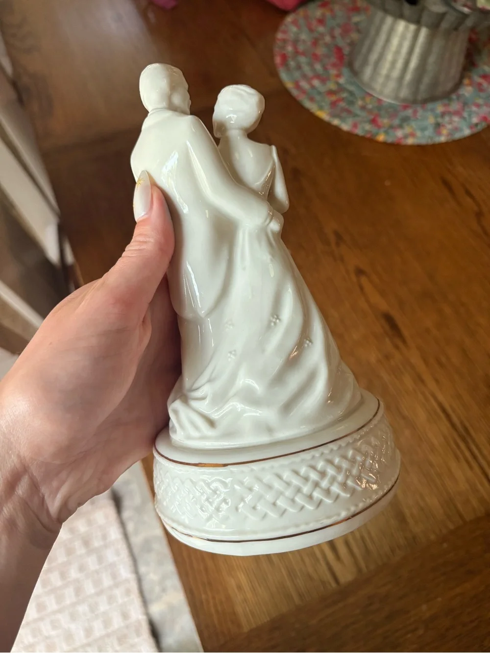 Belleek lovely ivory
